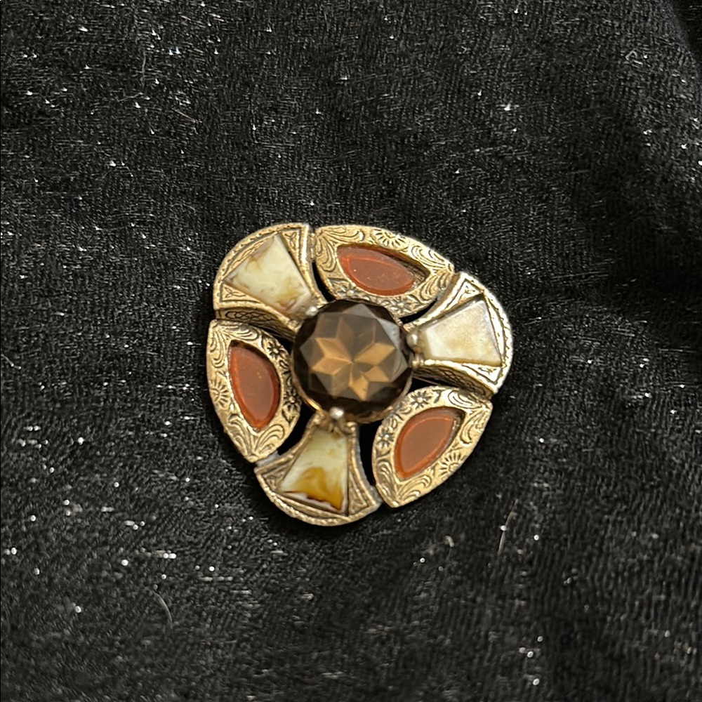 Rare Vintage Signed Celtic Miracle Chunck Broach/Pendant